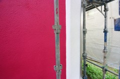 新アマヤデザイナーズ　ピンクの壁